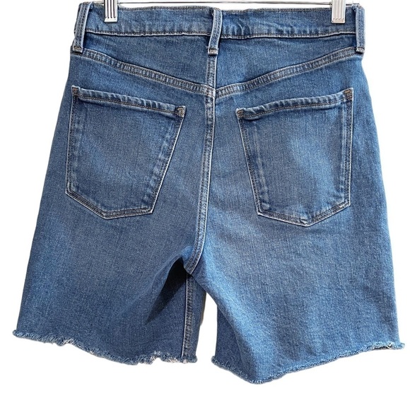 Old Navy Sky Hi Short Extra High Rise Raw Hem Blue Denim Shorts Sz 4 - Picture 2 of 6